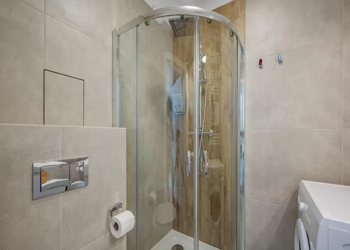 Aparthotel Marina Zoo 4*